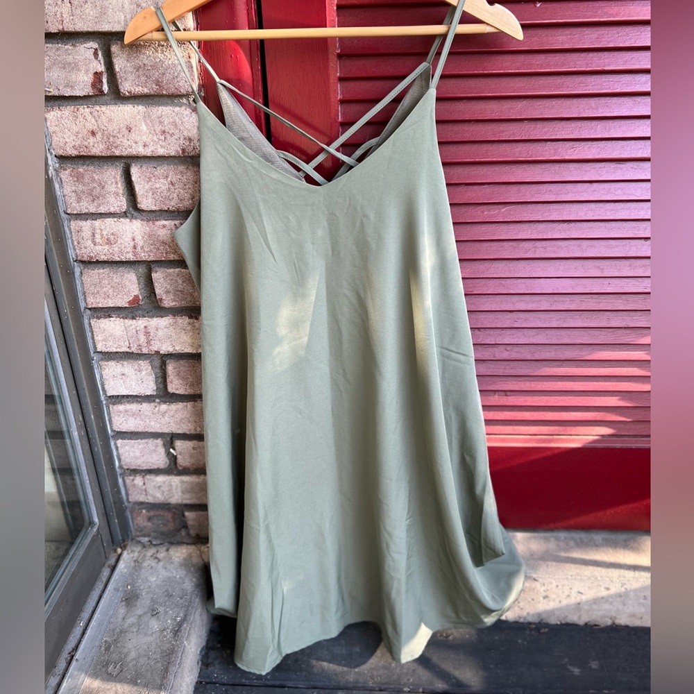 Unique 21 size 10 green skinny strap summer dress